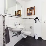 Apartament Marenor *